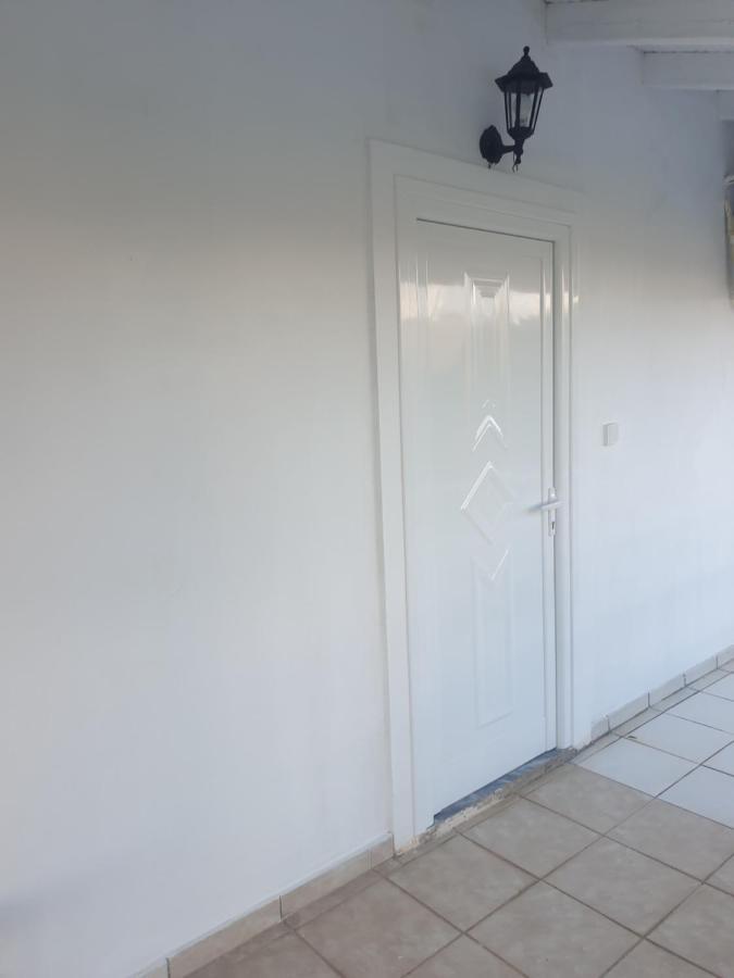منزل الضيف ساراندا  في Rosemary House المظهر الخارجي الصورة