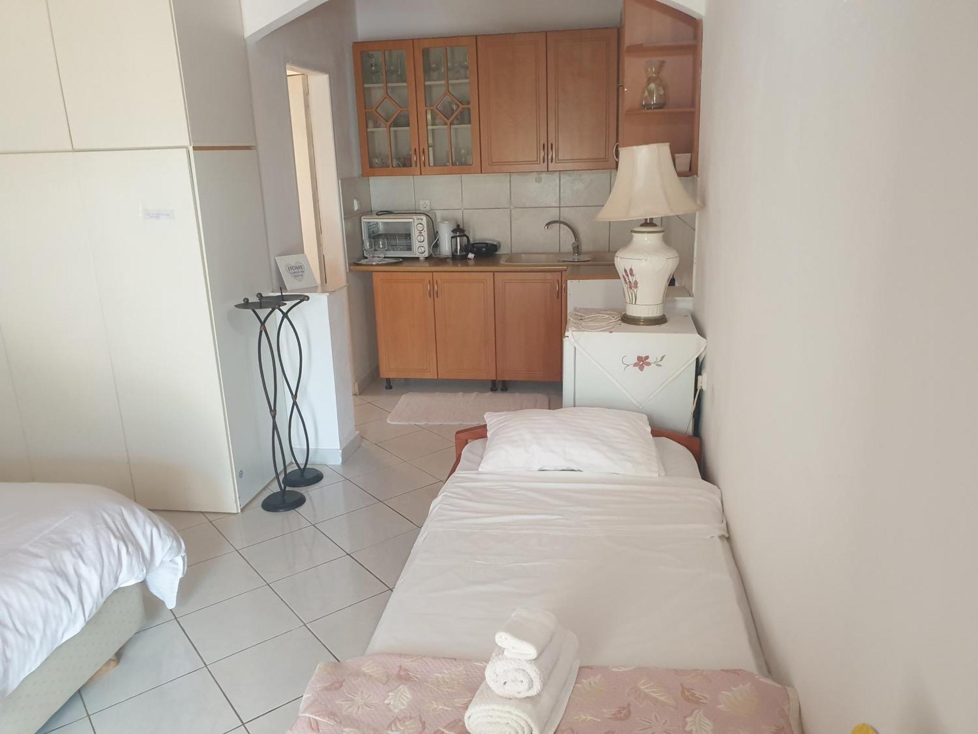 منزل الضيف ساراندا  في Rosemary House الغرفة الصورة